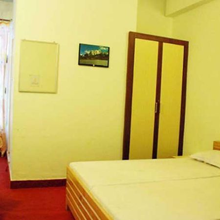Hotel Bhagat Chamoli Ruang foto